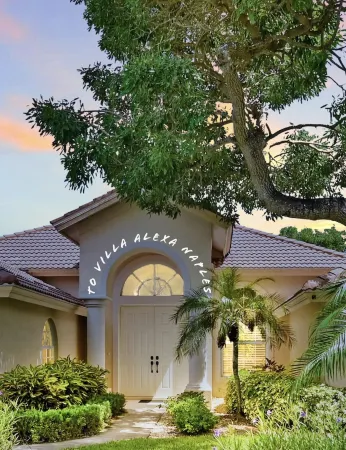 ⭐️LUXURY Villa ALEXA Naples⭐️