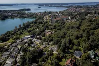 Spacious vacation apartment at the Königsgehege Plön Отели в г. Плён