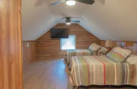 BEAUTIFUL WATERFRONT .  GNAT SCREENED BOATHOUSE AND AJOINING COVERED BOAT SLIPS Hotels in Gautier