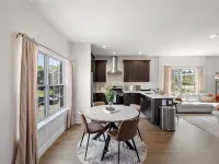 Wow! Stunning 2-bedroom home in Ann Arbor, 9 minute drive to campus & stadium!