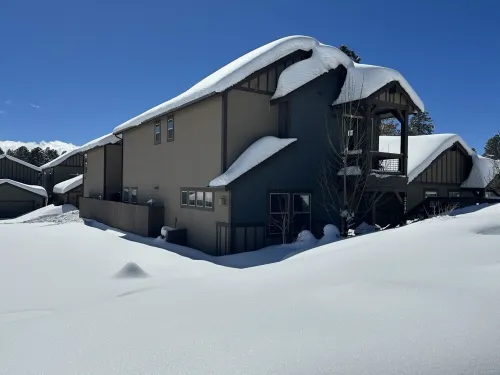 Enjoy a rustic, romantic and relaxing stay at "Woody Mountain Lodge/Spa”