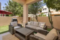 Modern Spacious 2 Master Bedroom Cal King with Loft & Pool Sleeps 6