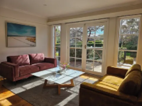 Four-bedroom house with city view in Central Canberra