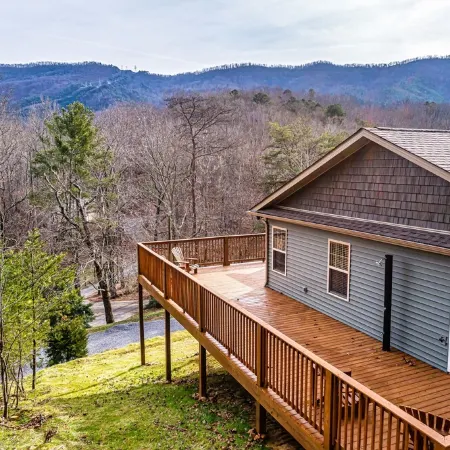Cabin 2-Allegheny Falls-Mountain View -Private Waterfall- No Stairs-Brand New
