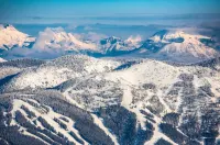 A Stone's Throw From Adventure in NW Montana!  3BR 2B for 8 Hotels in Kalispell