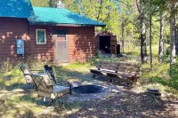 Cute Cozy Cabin in Island Park near Yellowstone