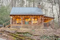 Private, Guest Favorite Cabin, Fire Pit, Close to Hiking and Downtown Clayton! - Chalets