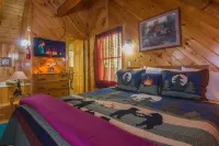 Secluded,-Private,Free WIFI,Pool Table,Hot Tub, Jacuzzi, 400 Game Arcade
