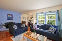 Charming 5BR Home in a Great Downtown Location