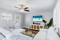 Beachy getaway in lovely Lakeland, Fl! Hotels in Polk County