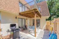 10 minutes drive from the beach! Close to popular attractions and the Speedway. Hotels in Port Orange