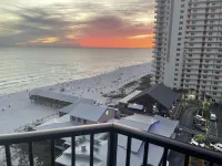 Penthouse Condo with spectacular views and sunsets