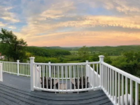 Scenic views, Fire Pit, CozyClose to the Buffalo National RiverPet friendly 瑟西縣酒店