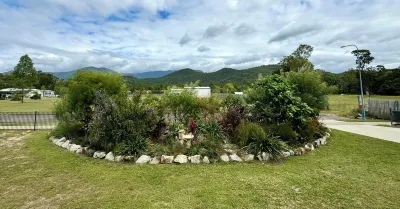 Cardwell Anglers retreat is a cozy haven that offers convenience and adventure.
