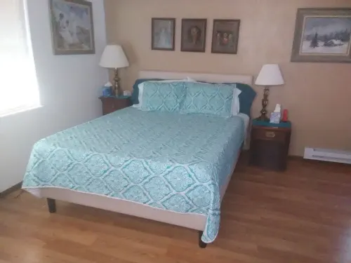 Romantic modern cabin overlooking lake beckwith Hotels in Colorado City