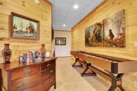 Spacious 4 BR Cabin w/ Stunning Mountain Views! Pet Friendly! Hot Tub! - Bjergudsigt