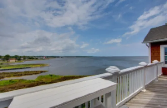 Quiet & relaxing top floor, sound-front condo, with elevator at the Outer Banks! Hotel di Manteo