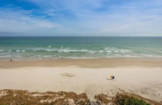 Renovated Condo with Pool on No Drive Beach Hotels in Ponce Inlet