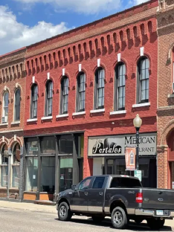 New! 1 of 4 Downtown Studios