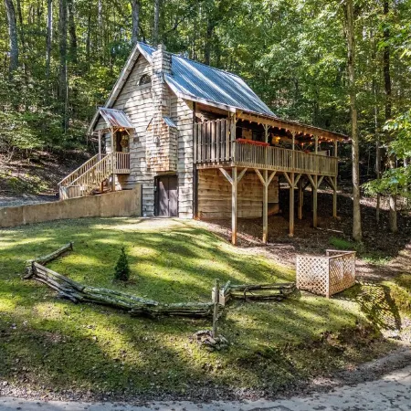 Peaceful Creekside Cabin with Hot Tub + Game Room
