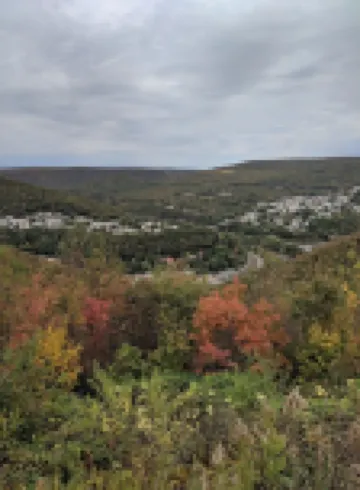 Storefront Studio: Your Unique Retreat on Jim Thorpe's East Side