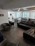 Beautiful Newer Park/Lakefront home!
