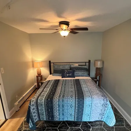 Quaint historic home in the heart of Bemus Point Village- a stroll to the water!