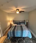 Quaint historic home in the heart of Bemus Point Village- a stroll to the water!
