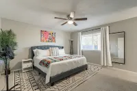 The Vibehouse - Heated Saltwater Pool!