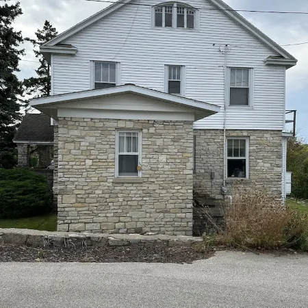 Four bedroom charming historical Harbor Haus in central Egg Harbor