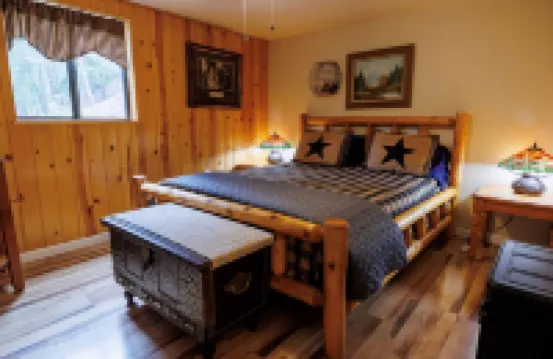 Mystic Forest Lodge, w/Superb Vistas & Media Room!