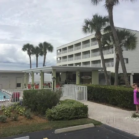 TAMPA BAY SPECTACULAR WATERFRONT VIEWS!!!