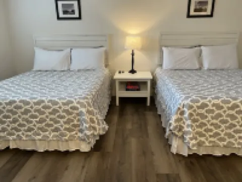 Marina Cay Condo near Flathead Lake