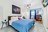 Sunlit Tampa Home: Family-Friendly Retreat