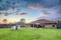 Gorgeous Home-w/fire pit!  7 miles to the beach-Longest fishing pier in the Gulf