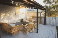 Halcyon Days the perfect getaway, Sundays late check out, pet friendly!