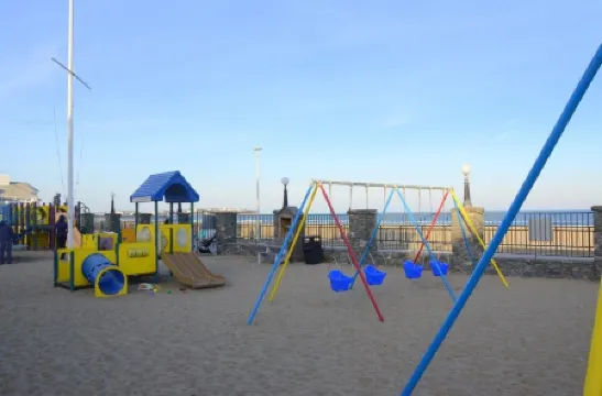 Oceanfront, private porch,unobstructed amazing panoramic views of Atlantic Ocean