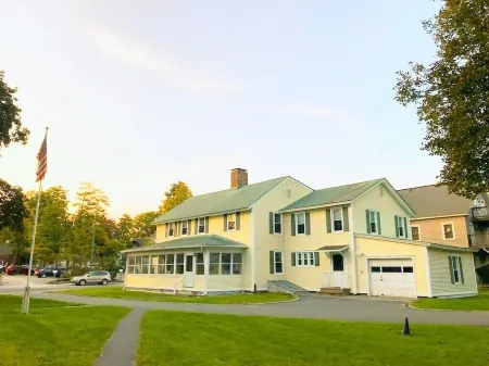 Historic Rectory Retreat in Stockbridge – Getaway for 8-12 Guests