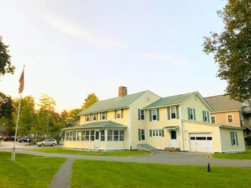 Historic Rectory Retreat in Stockbridge – Getaway for 8-12 Guests