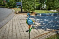 Luxury Lakeside Escape with Private Pool, Kayaks and Billiards – Masters Retreat - 4 stjerner