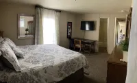 Experience Nature Near White River - Stay in Our Cozy 3-Bedroom Cabin