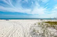 NEW LISTING/BEST GETAWAY/UPDATED 3-BEDROOM 3-BATH @ THE  BELLA LUNA/BOAT DOCKS