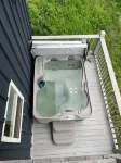 Unbelievable-Hot Tub-Gas Fireplace-4x4 Needed