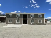 Yellowstone Retreat Rentals UD: two blocks from Yellowstone!