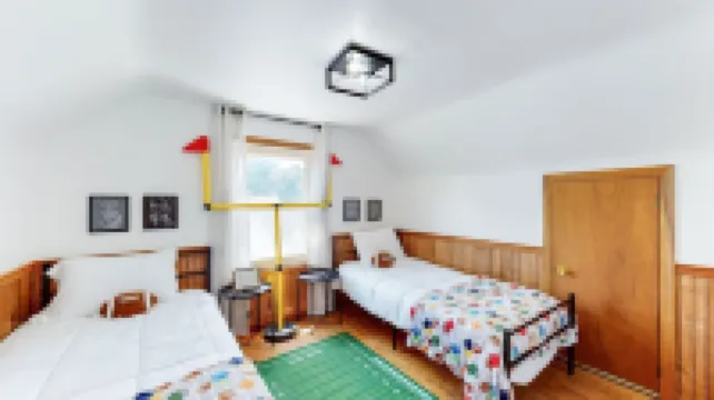 Home of Champions: HOF Village Comfort