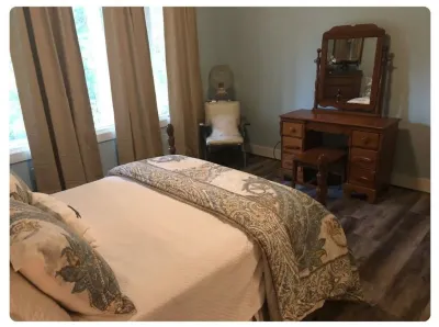 Fun, family Foothills retreat with Game Room and 6-person hot tub! Hotels near Fred W. Symmes Chapel