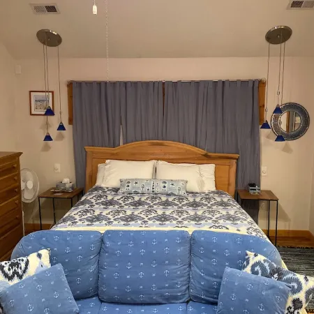 Private treetop suite in Kitty Hawk  Coastal Preserve
