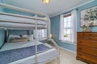 Beach  House 3 Minute Walk to the Beach. Next to Ocean Park. Location-Location Hotels near Blue Ocean