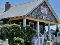 Lovely Oceanside condo in beautiful Duck, North Carolina Outer Banks! Hotels in Duck