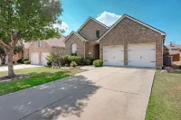 4-bedroom 2.5 bathroom house in welcoming Little Elm. Close to Lake Lewisville